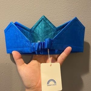 Sarah’s silks Crown